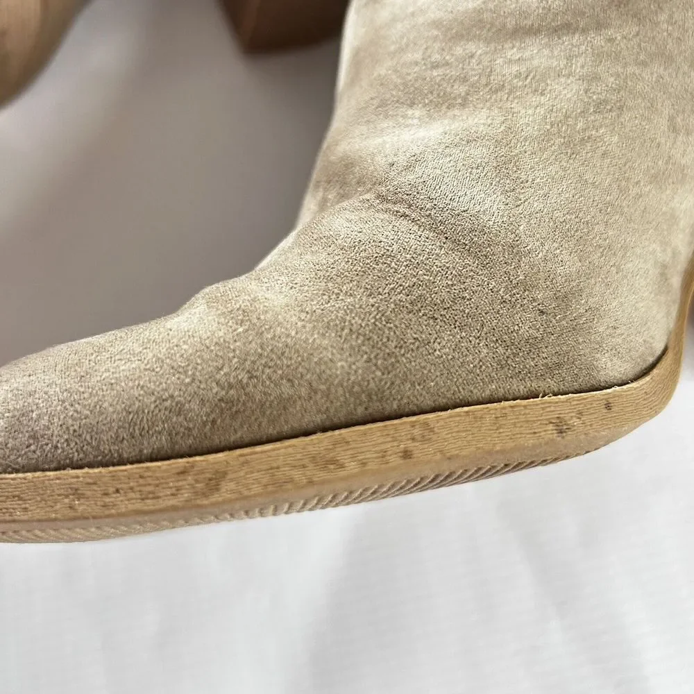 Qupid Taupe Faux Suede Booties with Heel size 8 - Picture 4 of 8